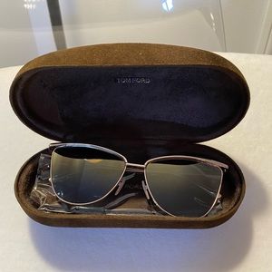 Never worn Tom Ford Sunglasses